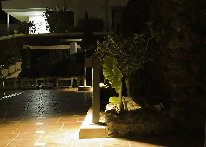 Coral Dreams 아파트호텔 아데제