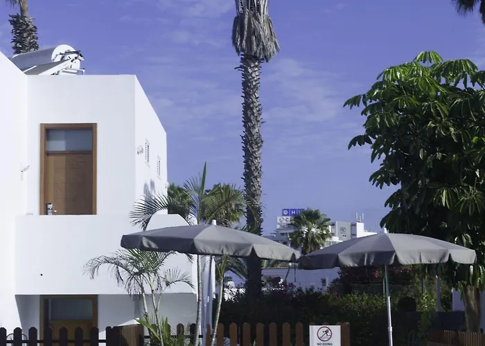 Aparthotel Coral Dreams 3*